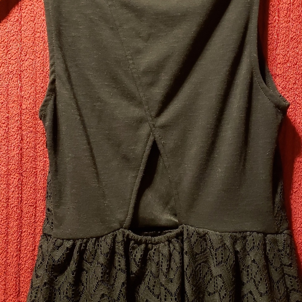 Dress - Picture 2 of 6